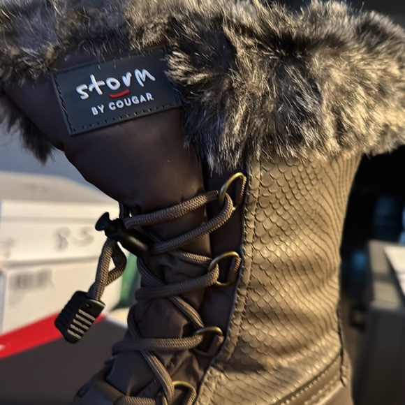 New Storm by Cougar winter Boots 💕💕 - Picture 2 of 6